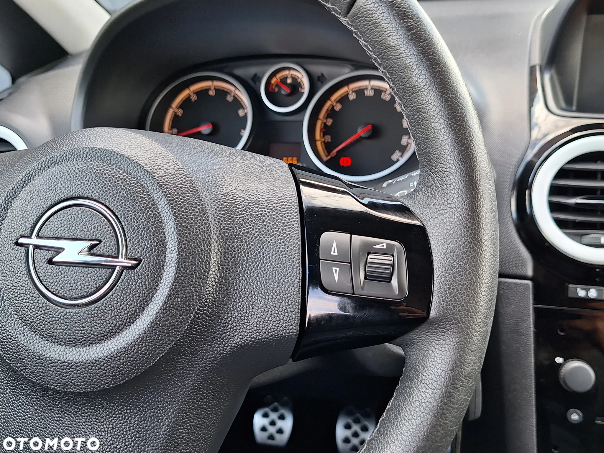 Opel Corsa - 11