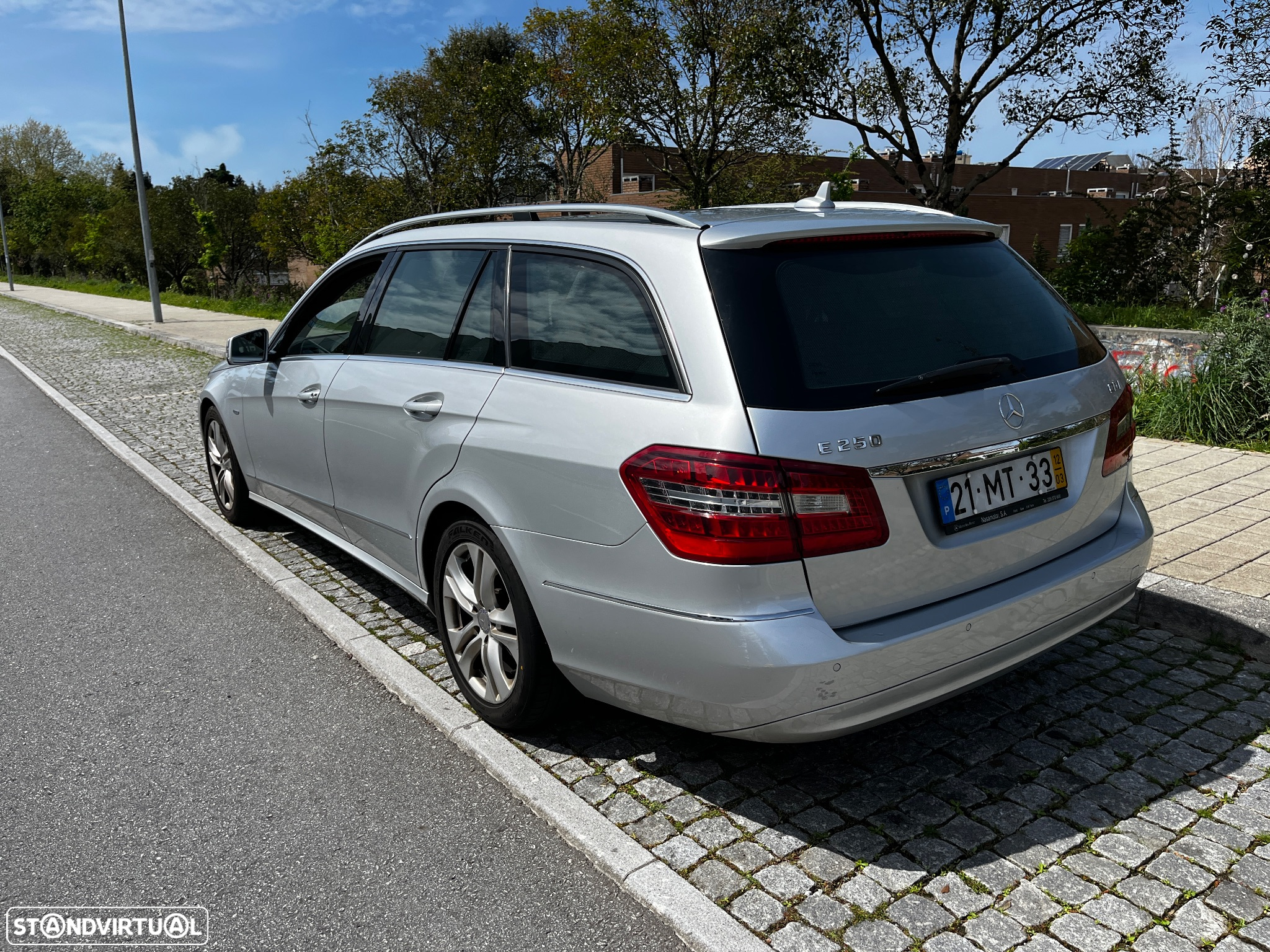 Mercedes-Benz E 250 CDi Avantgarde BlueEfficiency Auto. - 8