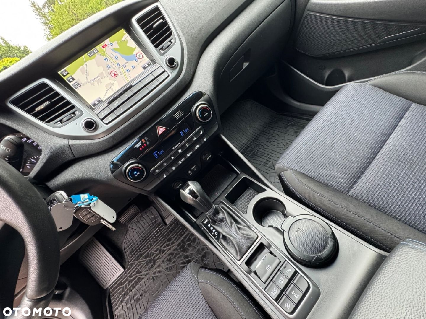 Hyundai Tucson 2.0 CRDi 4WD Automatik Advantage - 29