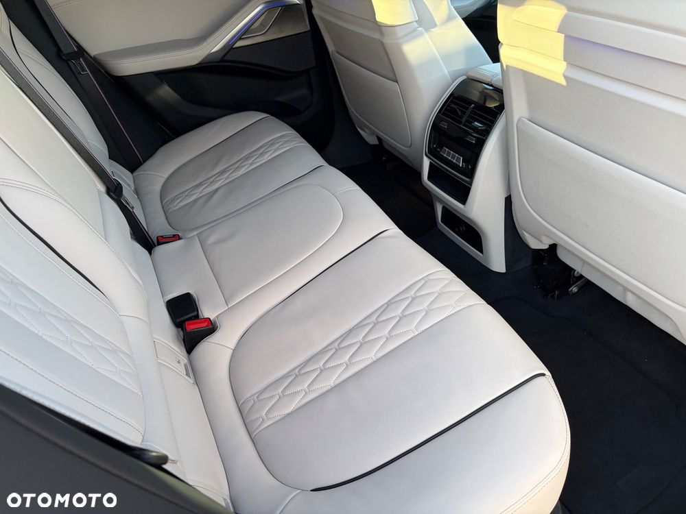 BMW X6 xDrive40d M Sport - 16