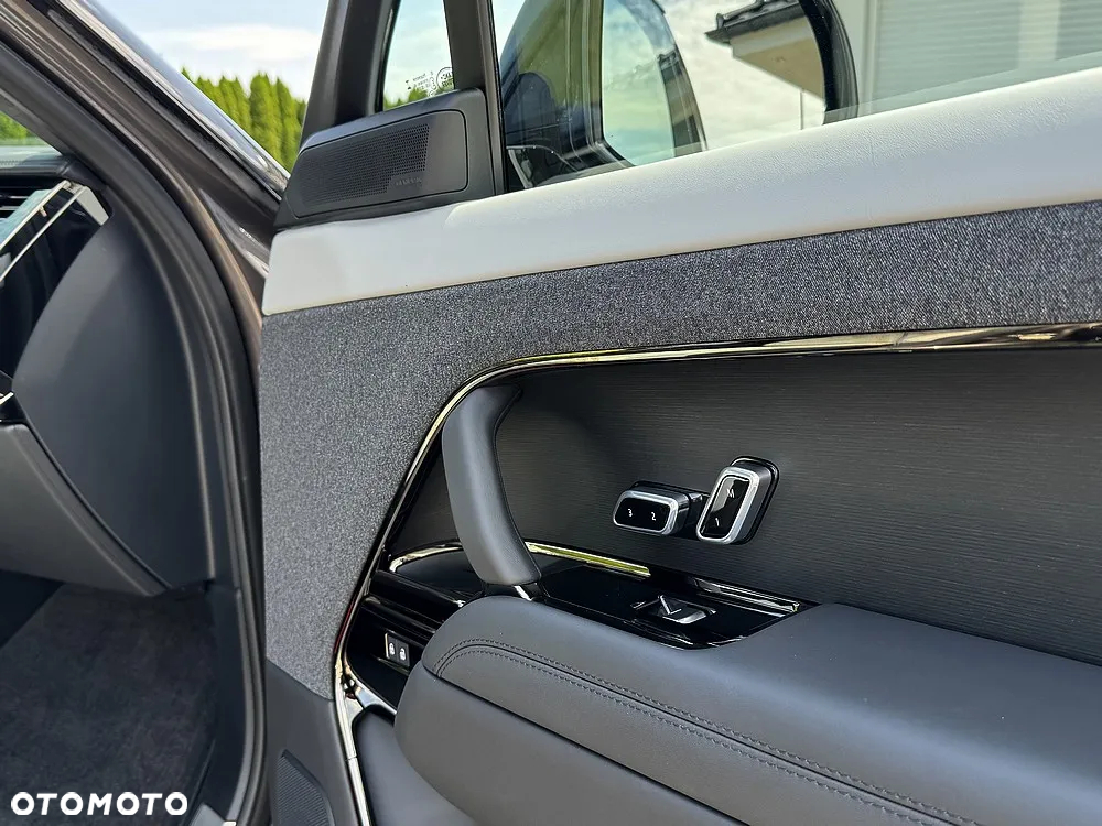 Land Rover Range Rover Sport - 37