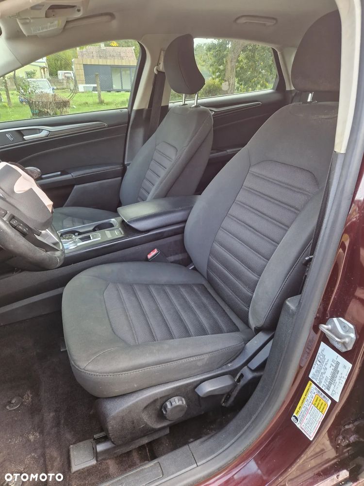 Ford Fusion - 19