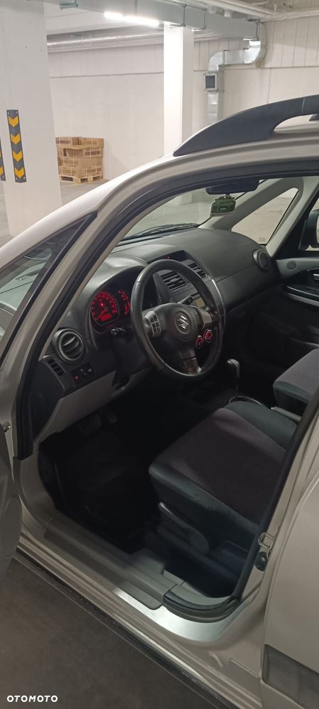 Suzuki SX4 - 7