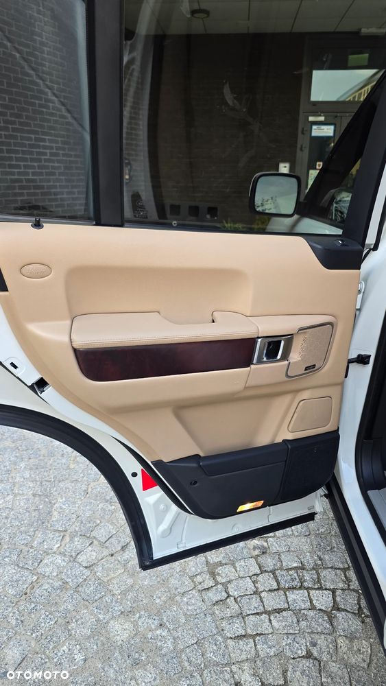 Land Rover Range Rover - 31