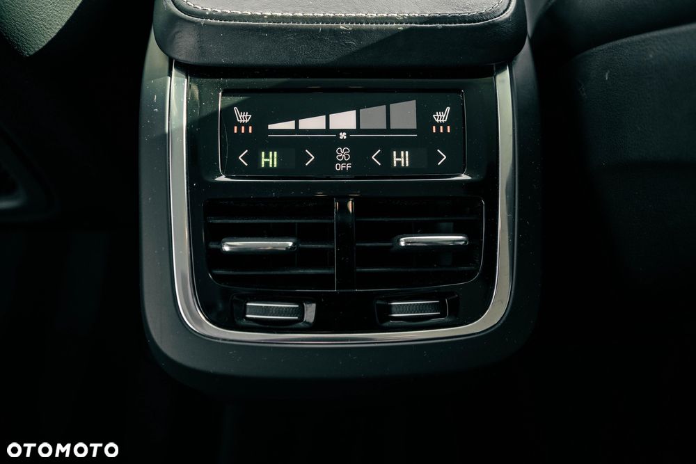 Volvo XC 90 D5 AWD Inscription - 9