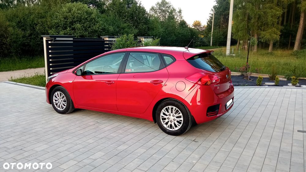 Kia Ceed - 6