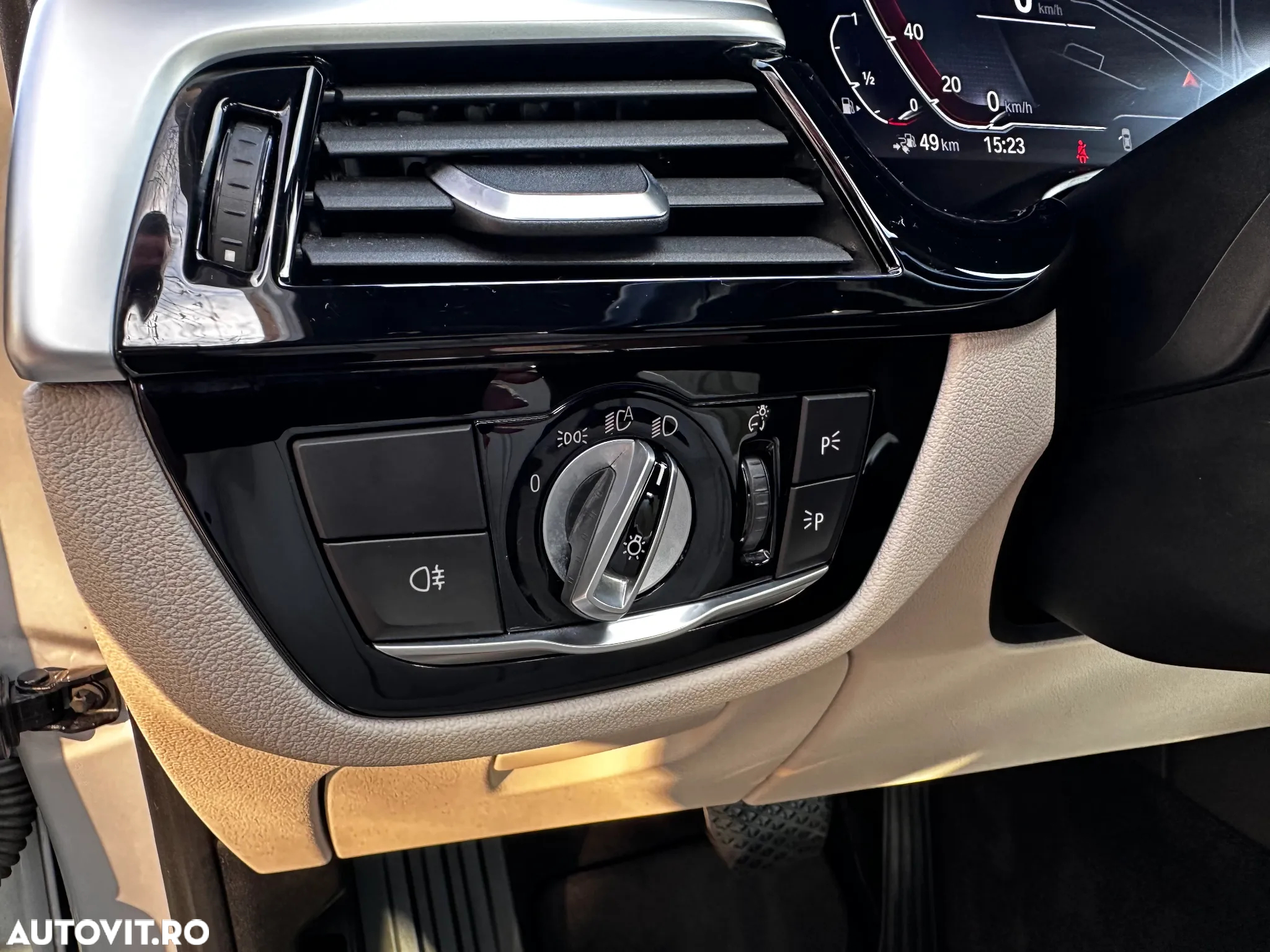 BMW Seria 5 530e Aut. Luxury Line - 22