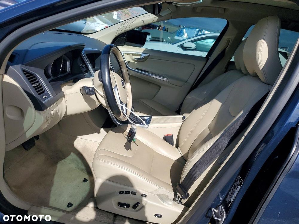 Volvo XC 60 T5 Geartronic Kinetic - 8