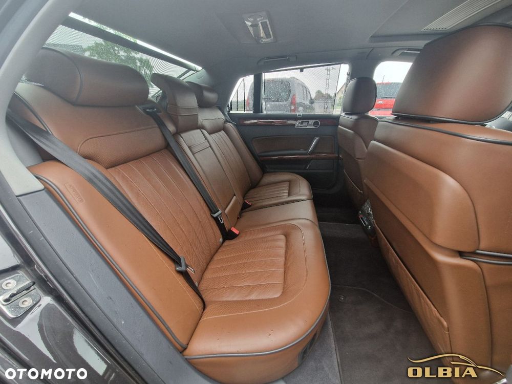 Volkswagen Phaeton - 19