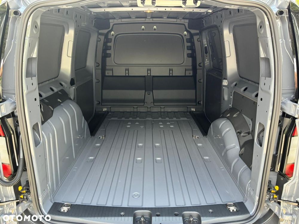 Volkswagen Caddy Maxi Cargo 2.0 TDI 122 KM DSG - 14