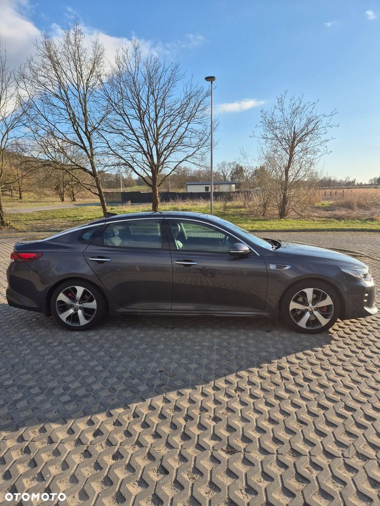 Kia Optima - 7