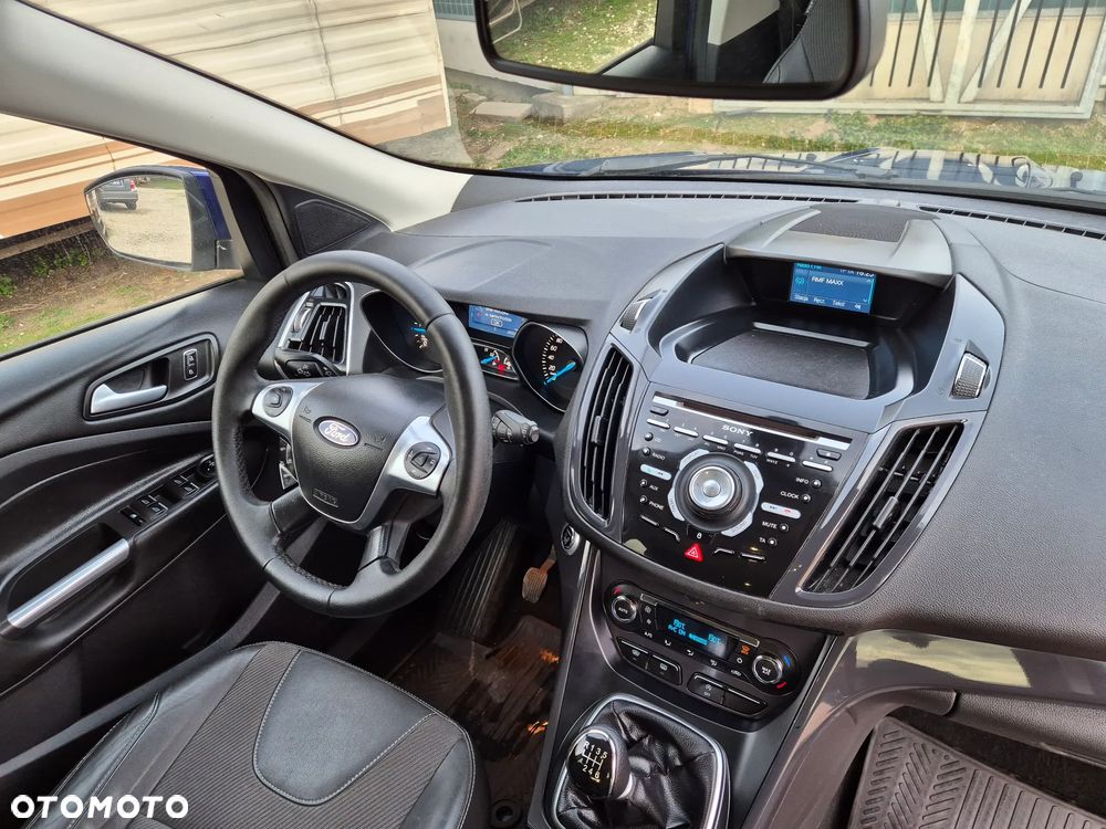Ford Kuga 2.0 TDCi 4x4 Titanium - 7