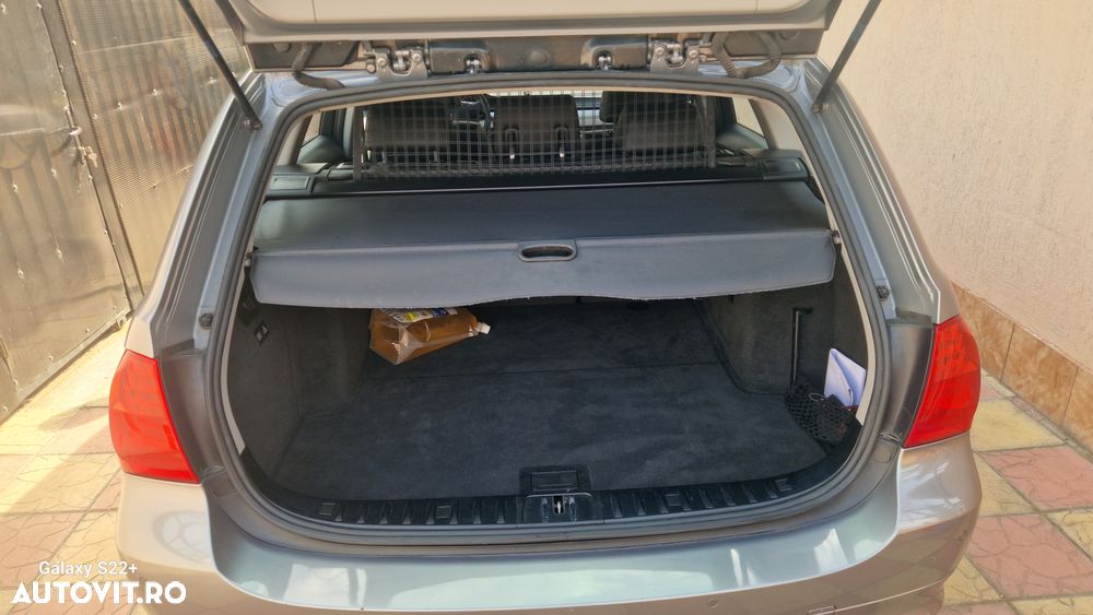 BMW Seria 3 320d - 8