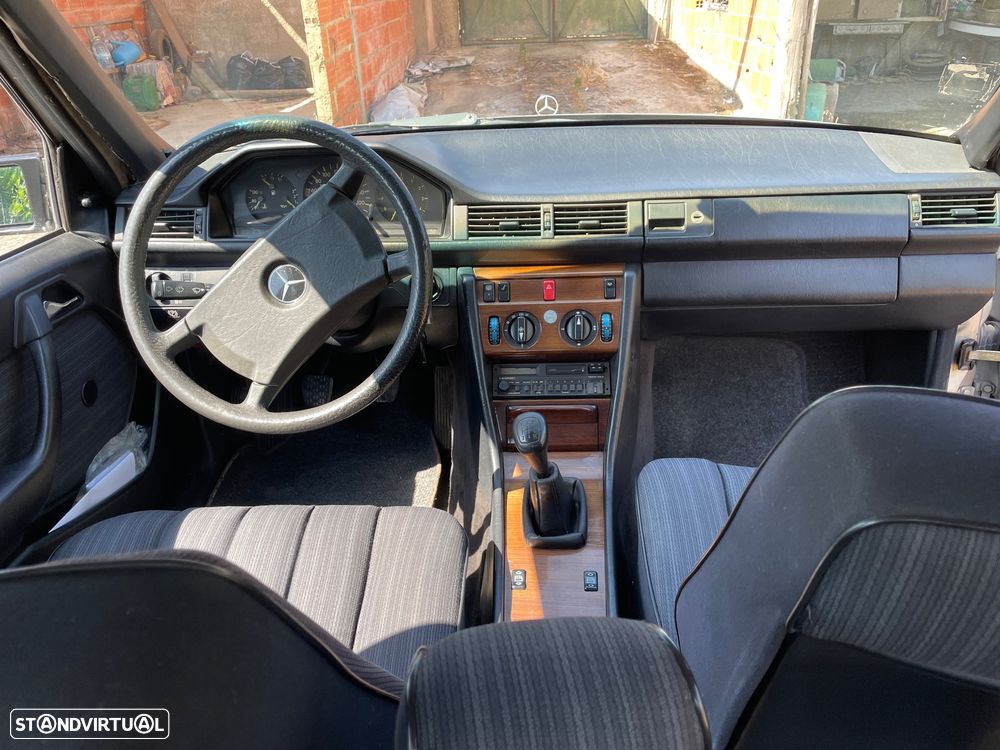 Mercedes-Benz W124 (1984-1997) 300 TD - 10