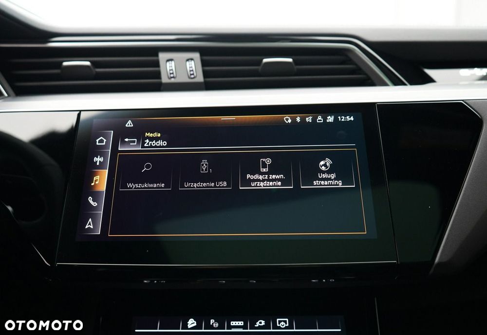 Audi Q8 - 33