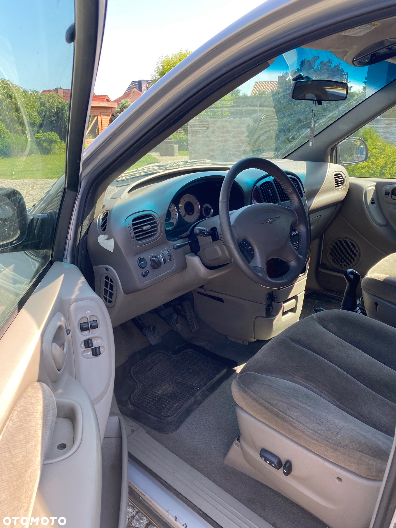Chrysler Grand Voyager 2.5L CRD LX - 9