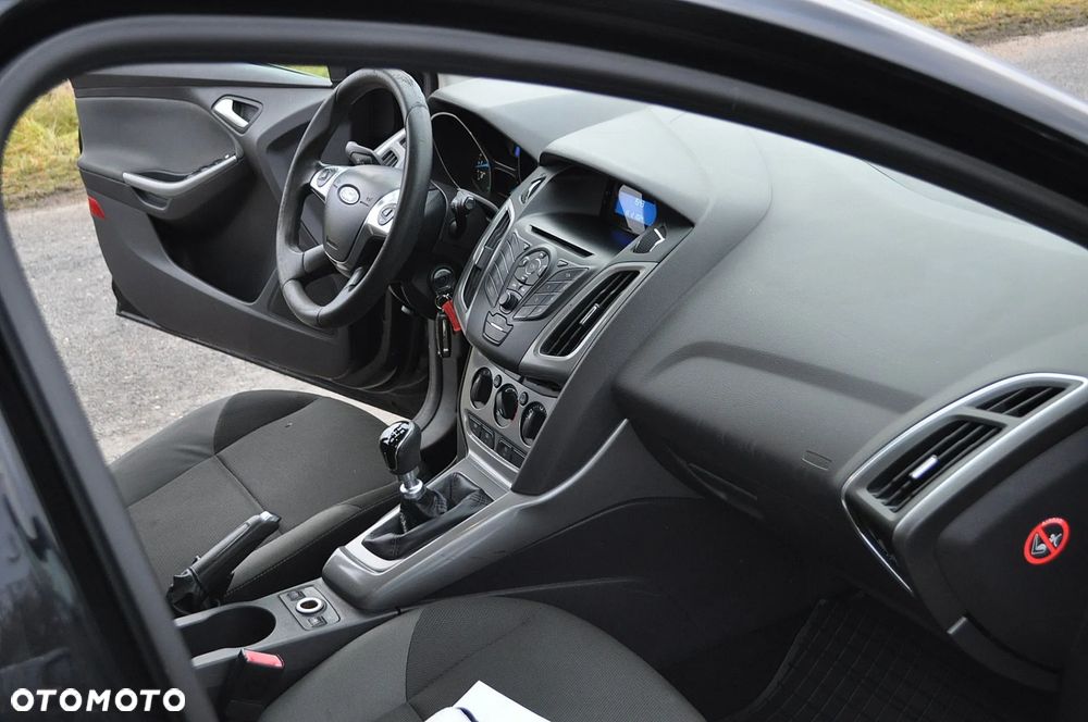 Ford Focus 1.6 EcoBoost Titanium - 20