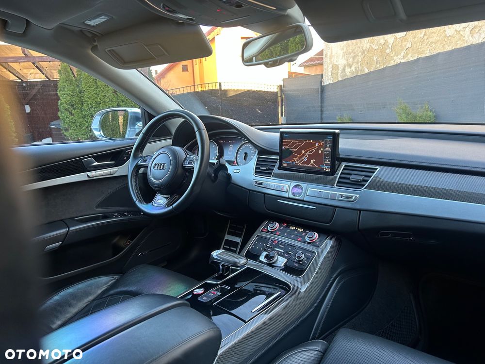Audi S8 Plus 4.0 TFSI Quattro - 31