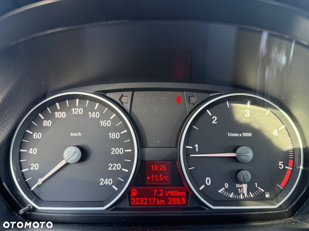 BMW Seria 1 118d - 9