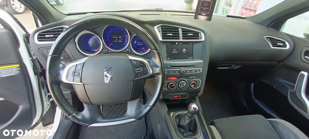 Citroën DS4 BlueHDi 120 S&S Business Class - 29