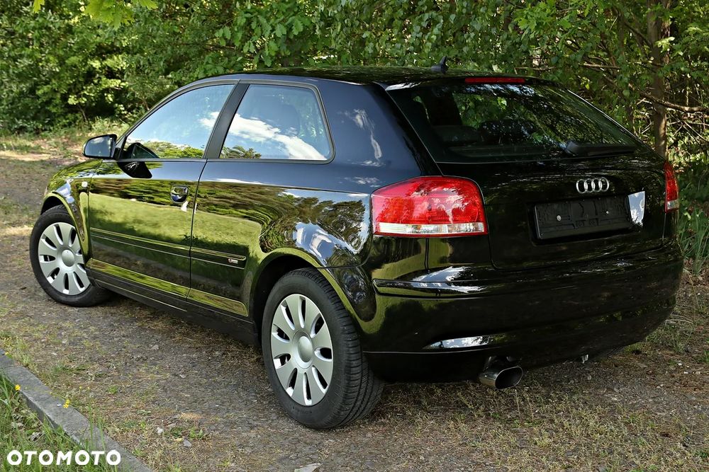 Audi A3 3-drzwiowe 1.6 S Line Sportpaket plus - 25