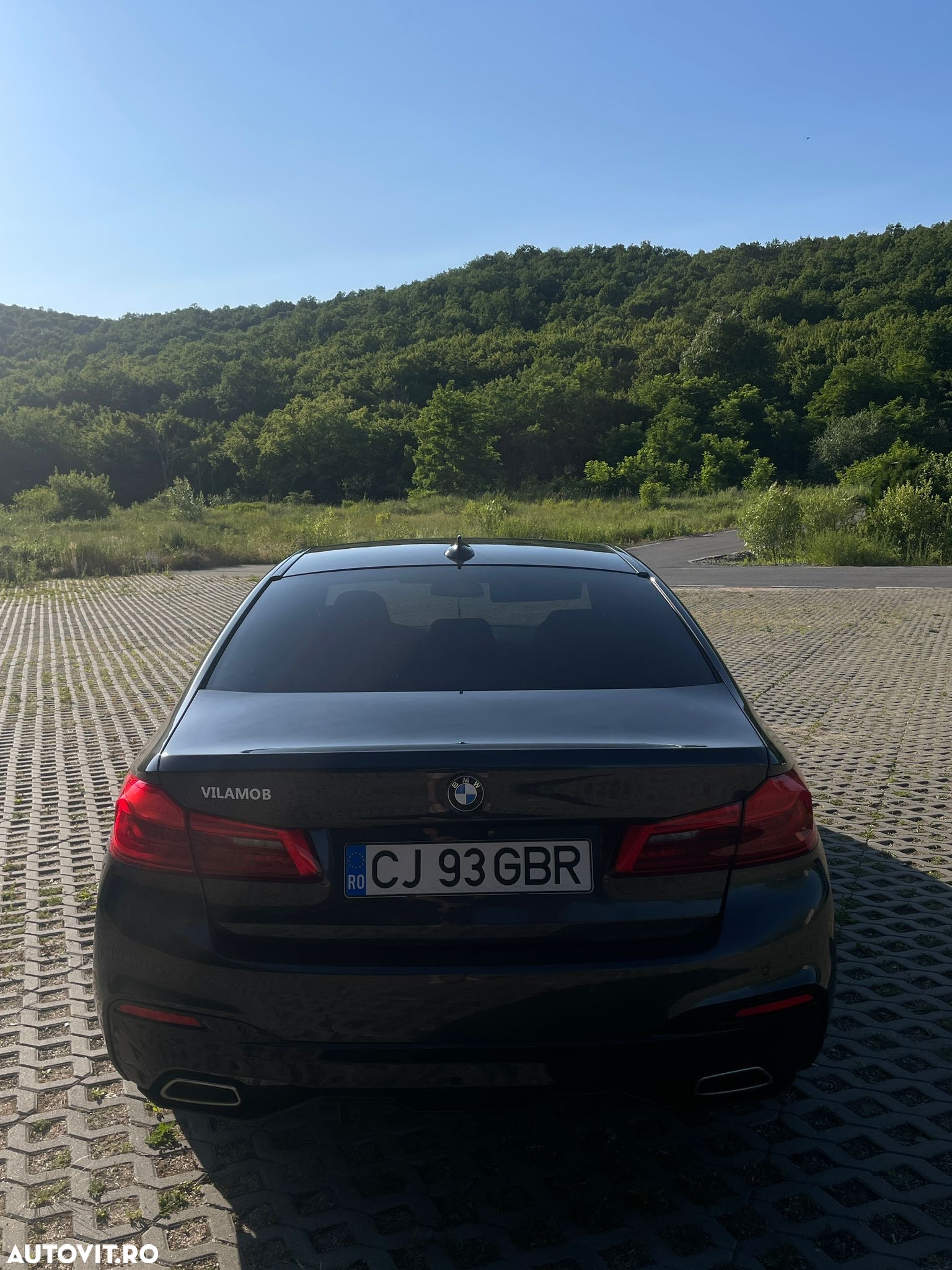 BMW Seria 5 530d xDrive AT - 3