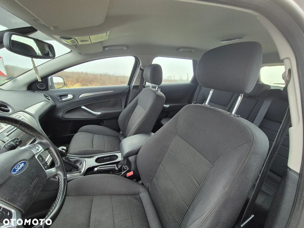 Ford Mondeo 2.0 FF Titanium - 15