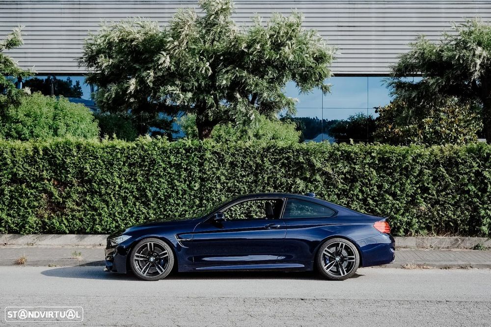 BMW M4 Auto - 10