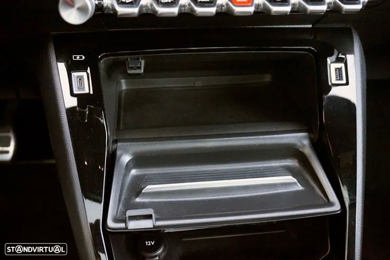 Peugeot e-208 50 kWh GT Line - 30