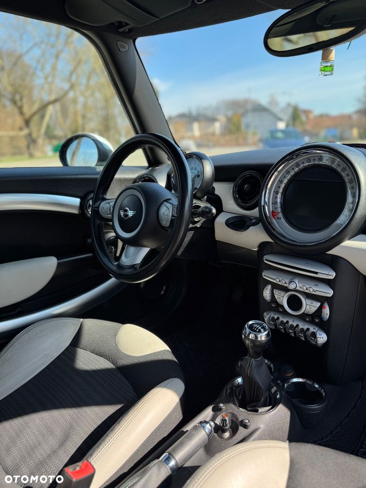 MINI Cooper 50 Camden - 19