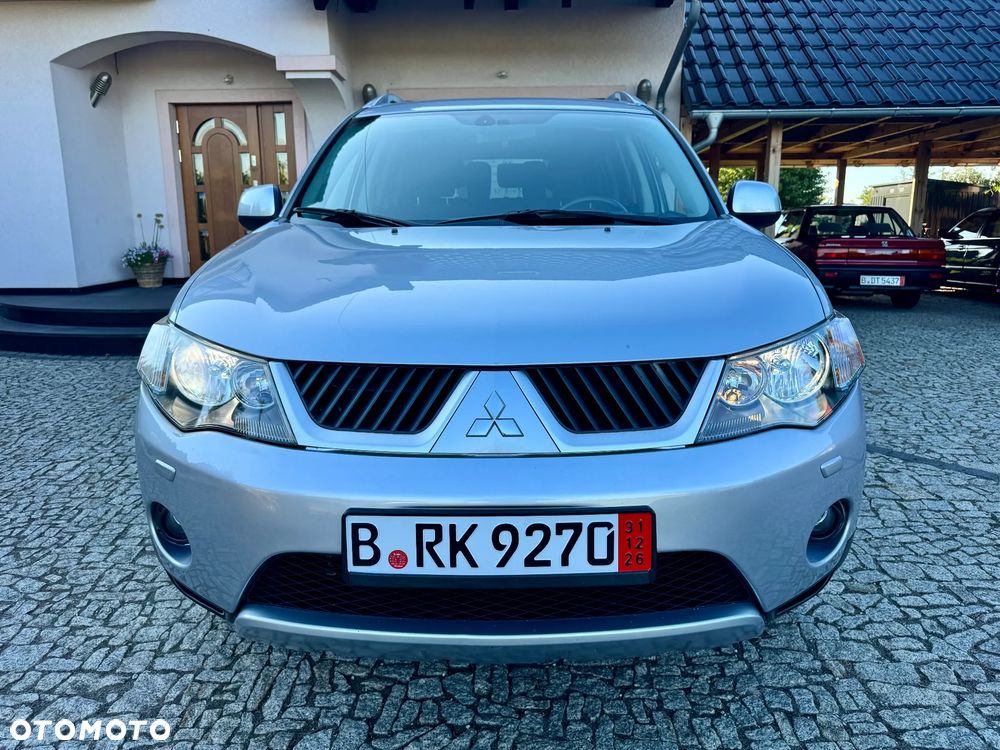 Mitsubishi Outlander 2.4 4WD CVT Instyle - 2