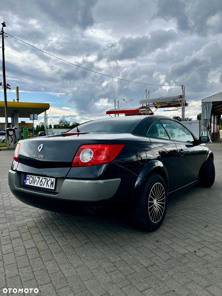 Renault Megane 2.0 Coupe-Cabriolet Confort Privilege - 2