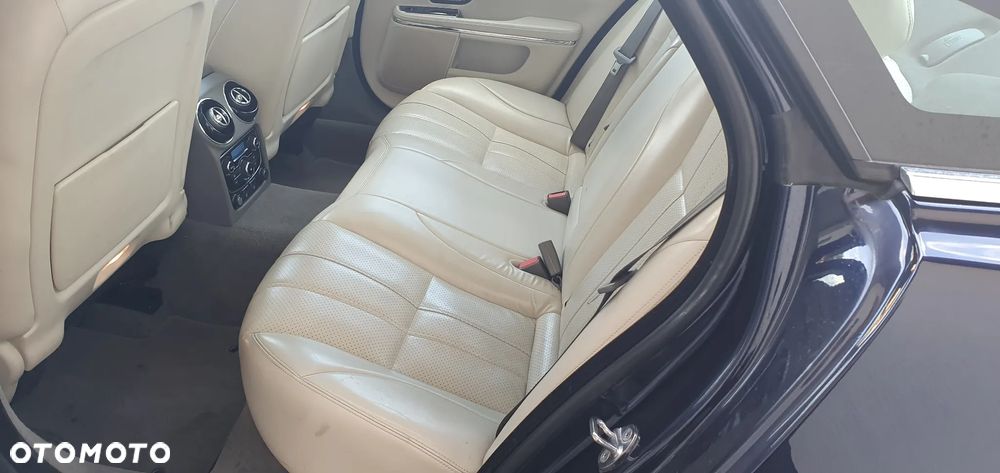 Jaguar XJ 3.0 D V6 Premium Luxury - 24