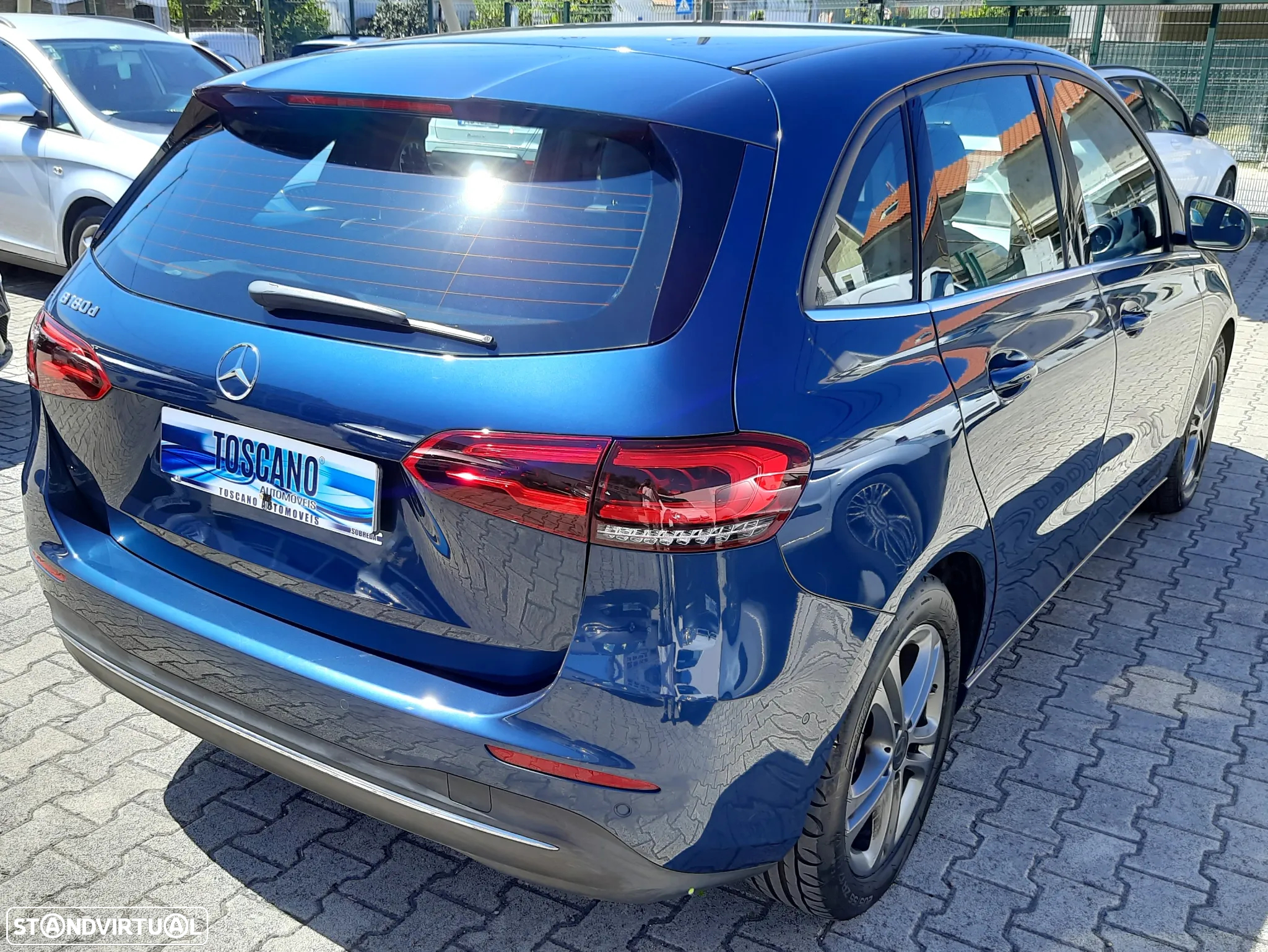Mercedes-Benz B 180 d Style Plus Aut. - 2