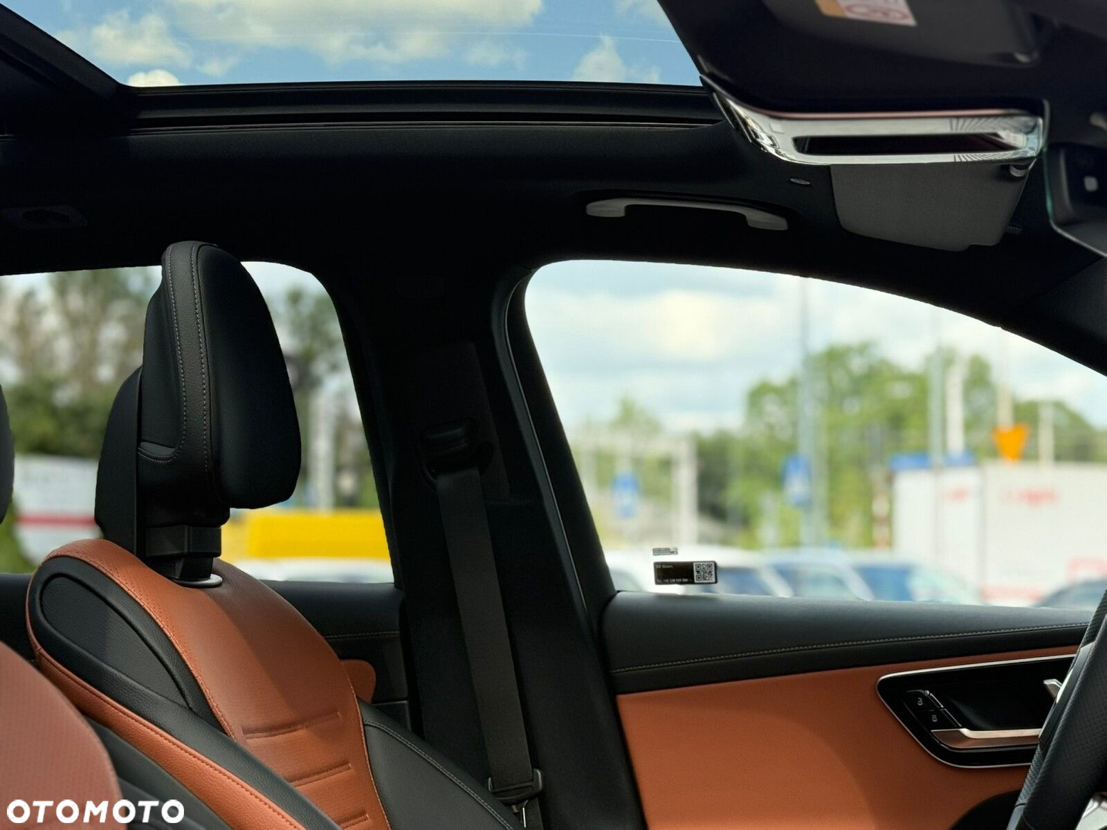 Mercedes-Benz GLC - 21
