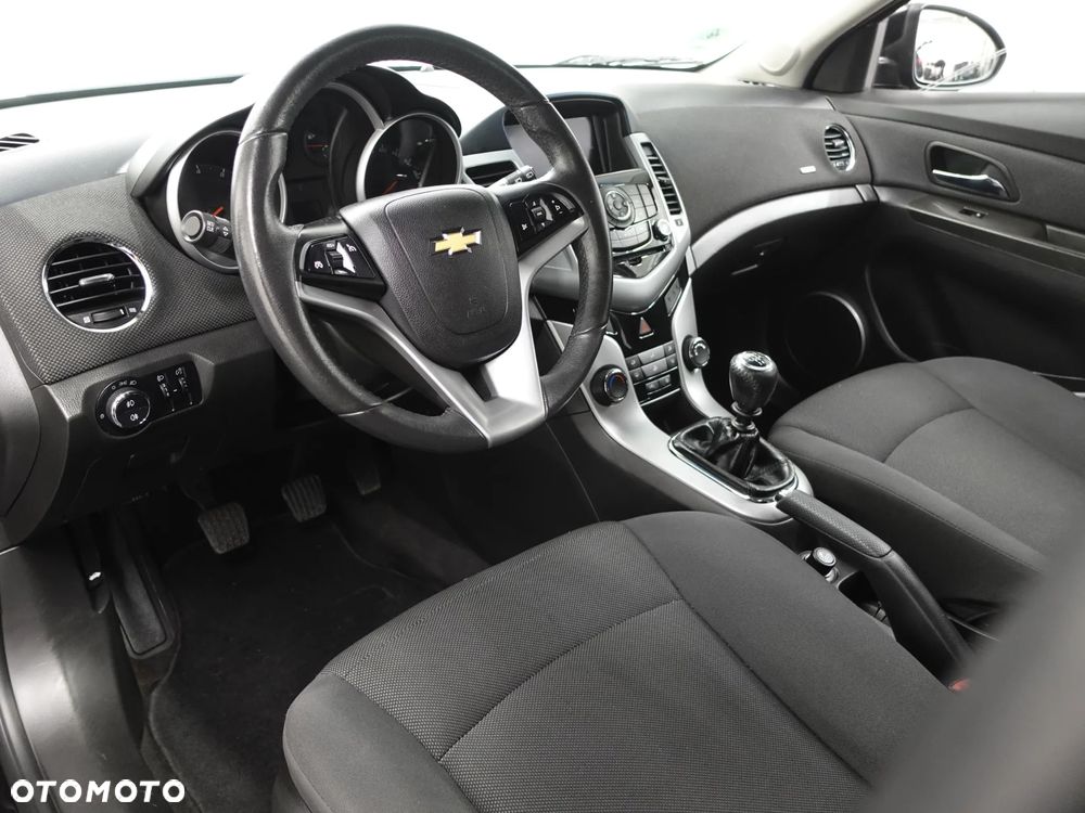 Chevrolet Cruze 1.8 LT - 19