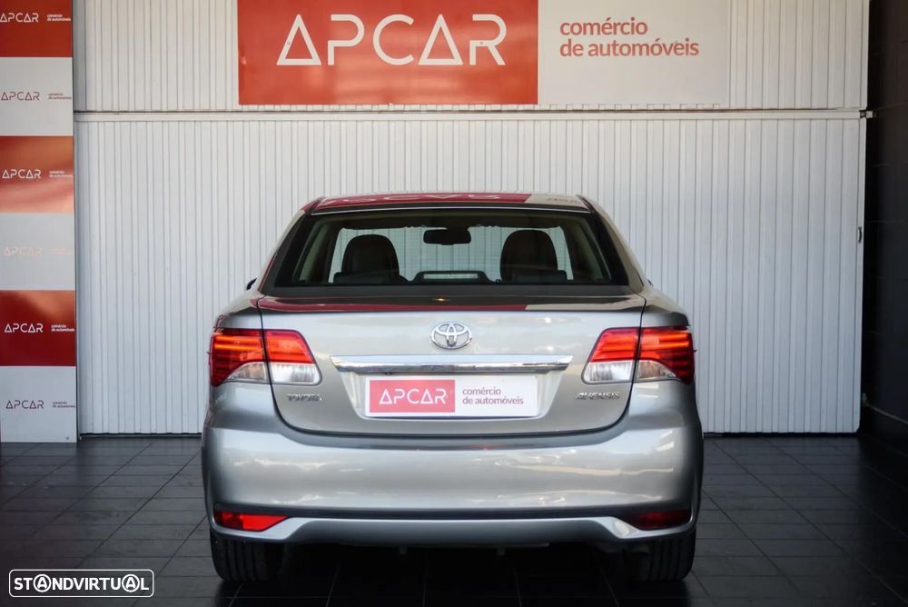 Toyota Avensis SD 2.0 D-4D Exclusive - 9