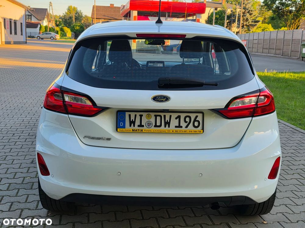 Ford Fiesta - 32