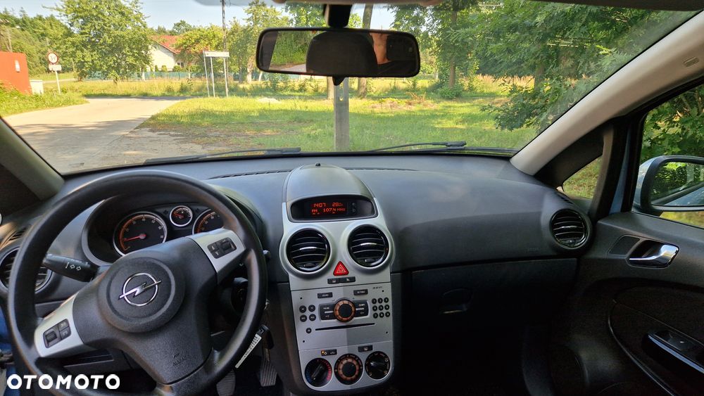 Opel Corsa 1.2 16V Essentia - 7