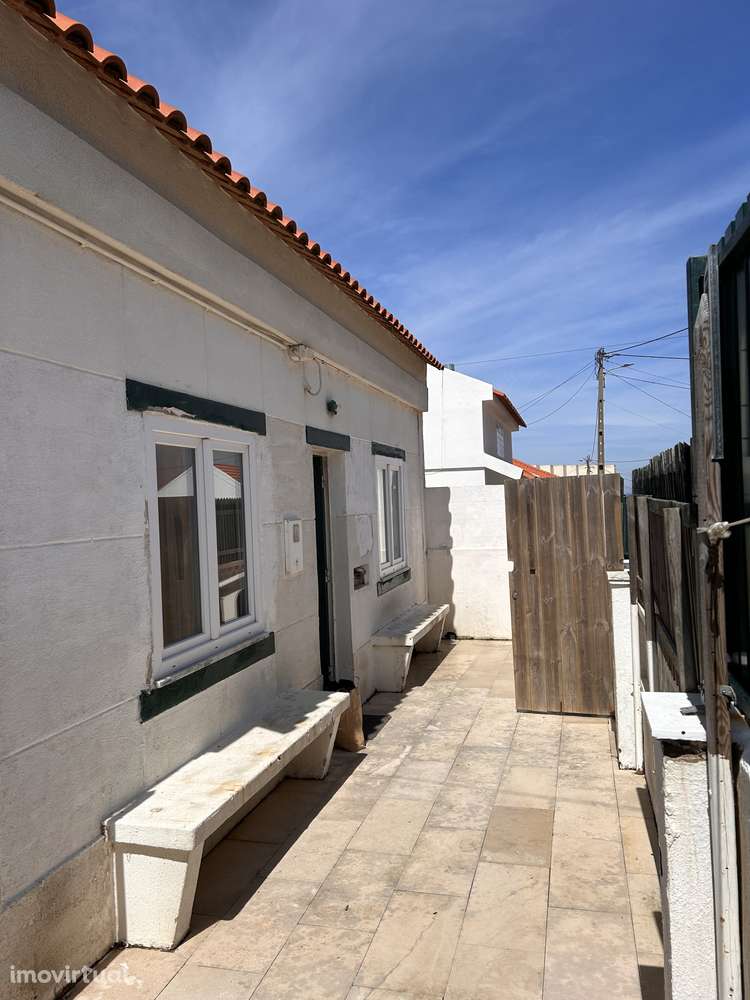 “Moradia com Vista Mar em Santa Cruz – A 1 minuto  da Praia” - Grande imagem: 2/16