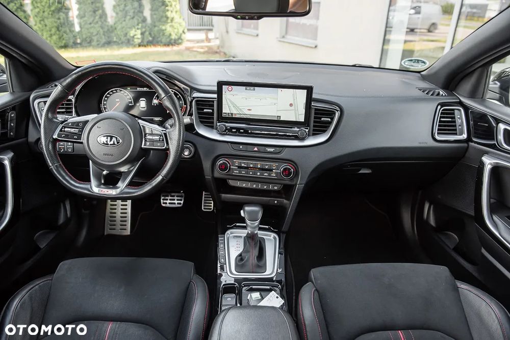 Kia ProCeed - 33