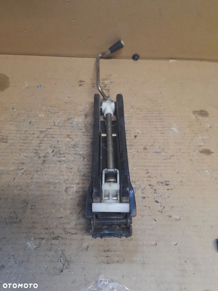 LEWAREK PODNOŚNIK SAMOCHODOWY - 5