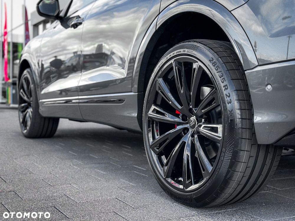 Audi Q8 - 9