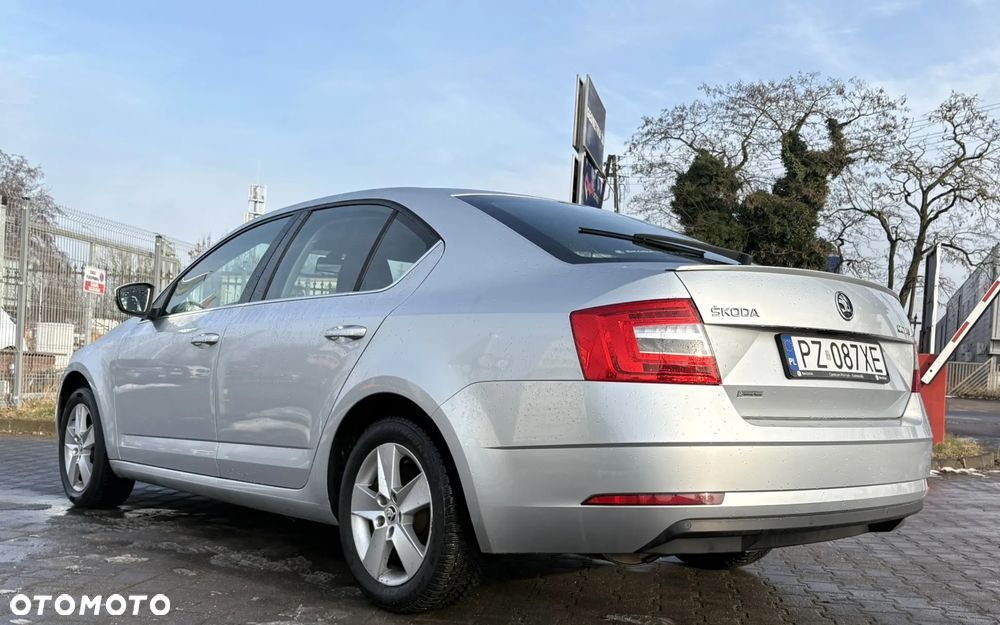 Skoda Octavia 1.5 TSI ACT Business - 6