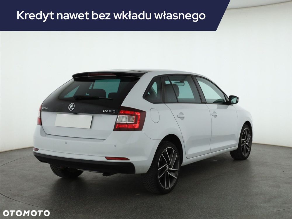 Skoda RAPID - 7