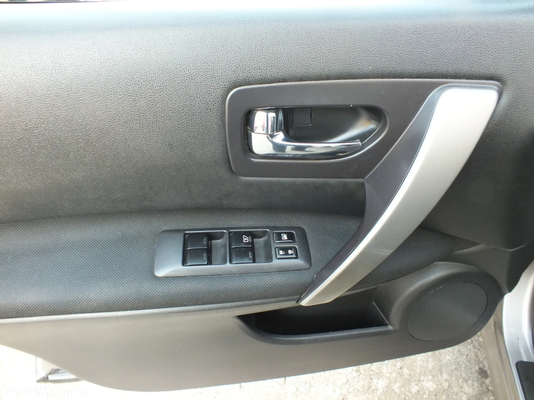 Nissan Rogue - 19