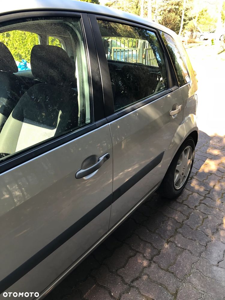 Ford Fiesta 1.4 TDCI - 7