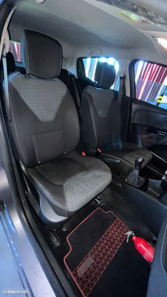 Renault Clio 1.5 dCi Dynamique S - 9