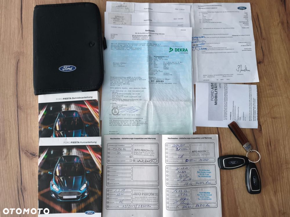 Ford Fiesta 1.0 EcoBoost STart-Stop Titanium - 34