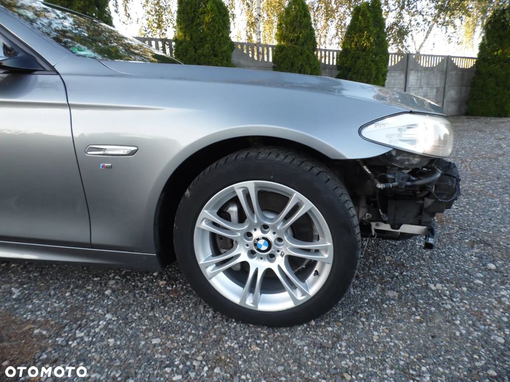 BMW Seria 5 525d xDrive Sport-Aut - 16